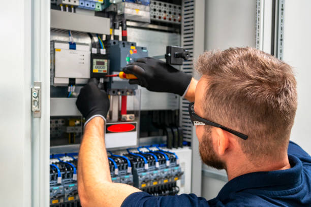 Best Licensed Electrician  in Oakridge, OR