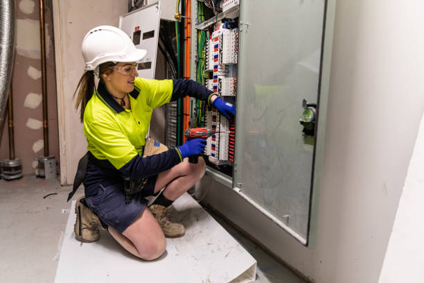 Best Electrical Outlet Repair  in Oakridge, OR
